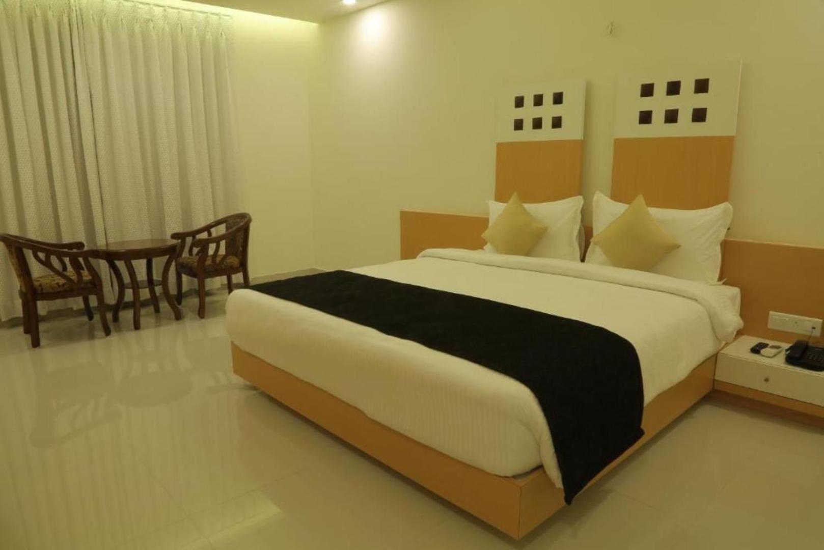 Hotel Roma Kristo Dwarka  Exterior photo